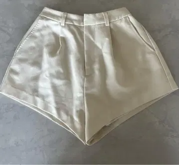 darich 다리치 숏팬츠