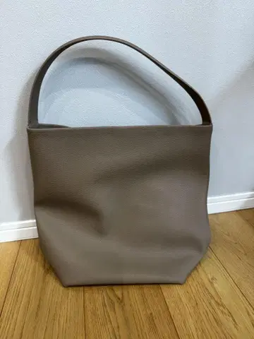 [ 거의 미사용 ] 베이지 토트백 심플한 디자인