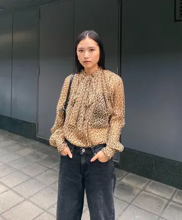 MOUSSY BACK RIBBON SHEER BLOUSE