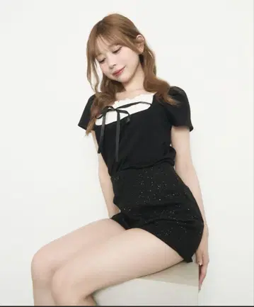 TITTY&CO. 프론트 프릴 리본 상의