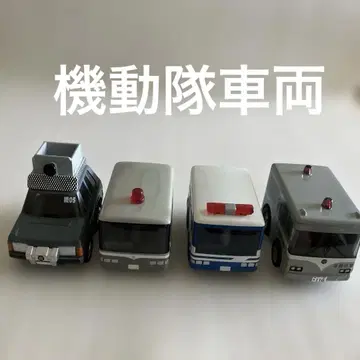 쵸로q 경찰 기동대 차량 지휘관차 인원 운송차 타르가 폴리스카 컬렉션