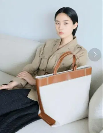 컨디션 최상 이아쿠치 아리아 토트백 브라운