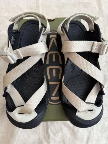 KEEN ZERRAPORT II 제라포트2 화이트 23cm
