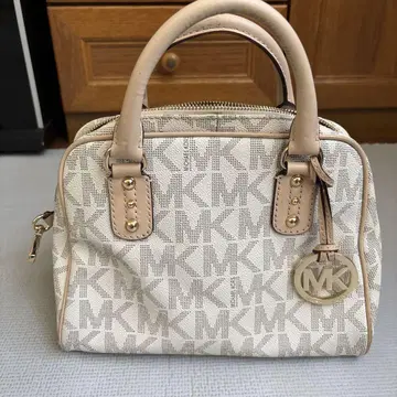 Michael Kors 숄더백 화이트/베이지