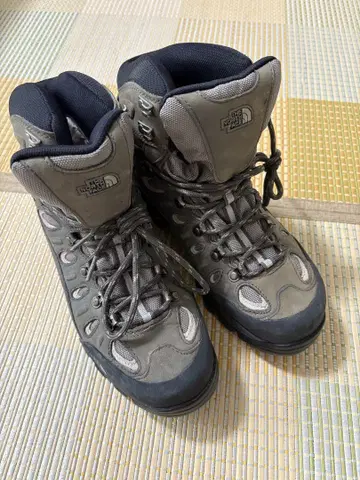 거의 새상품 THE NORTH FACE 등산화 27cm 고어텍스 비브람