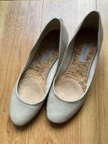 manu 베이지 펌프스 23cm