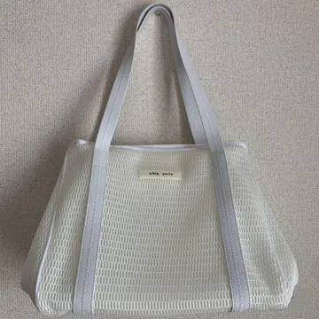 q bag paris nest zip M 메쉬 숄더백 화이트