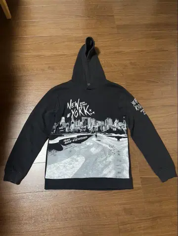 H&M 뉴욕 그래픽 후드티