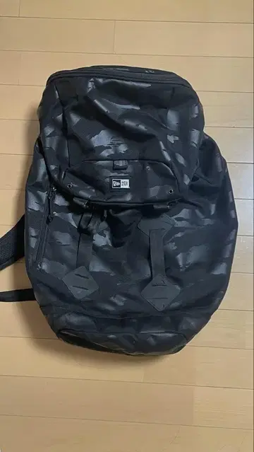 단종 NEWERA 뉴에라 블랙 카모플라쥬 백 백팩