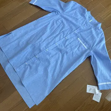 미사용 새상품 택 포함 여성용 블라우스