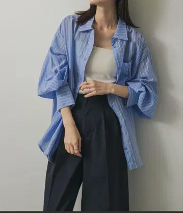 턱 포켓 시어 스트라이프 셔츠