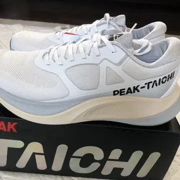새상품 러닝화 [ PEAK ] 워킹 27cm 경량 폭넓음 2E