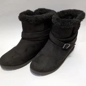 블랙 퍼 트리밍 스웨이드 부츠