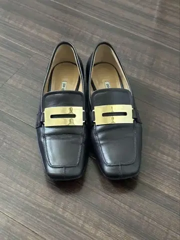 새상품급 펠리코 아넬리 스퀘어 로퍼 투모로우랜드 다크 퍼플