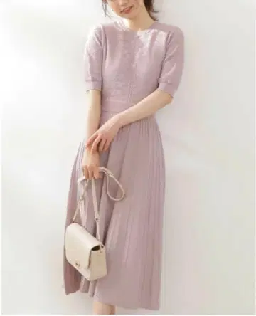 PROPORTION BODY 아일렛 시어 플리츠 니트 원피스