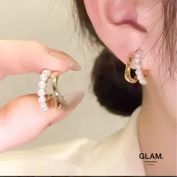 GLAM. 펄 장식 골드 후프 귀걸이