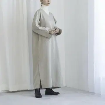 foufou 뉴트럴 V넥 원피스 사이즈 1