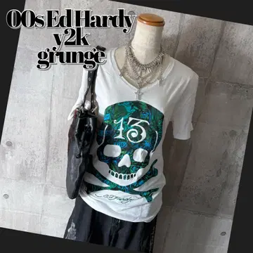 2000's EdHardy scull print T-shirt y2k