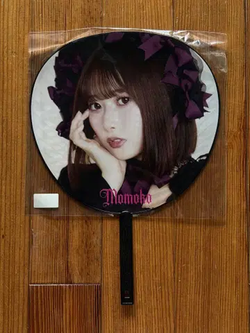 높은 봉우리의 나데시코 할로윈 부채 하시모토 모모코