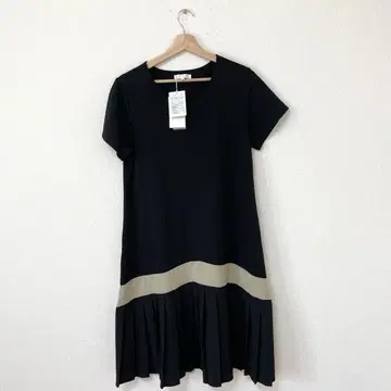 새상품 rienda 블랙 플리츠 바이컬러
