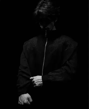 Breathe Divinity 트랙 재킷 L 사이즈