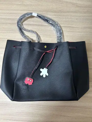 COLORS 블랙 토트백 캐릭터 포함