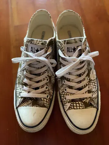 중고 CONVERSE ALL STAR 올리브 잎 패턴 스니커즈
