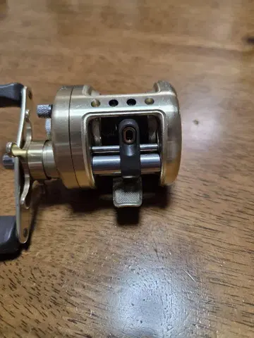 SHIMANO CALCUTTA 50XT 베이트 릴