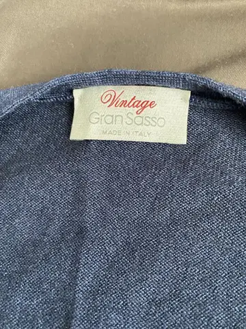 Gran Sasso 네이비 V넥 가디건