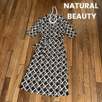NATURAL BEAUTY 새상품급 원피스 산에이 (BOSCH와 동일)