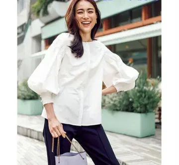쓰리 스퀘어 VERY 콜라보 볼륨 슬리브 블라우스