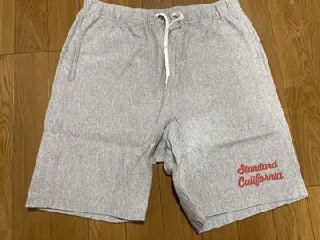 Standard California 그레이 숏팬츠