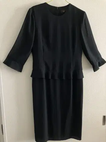 도쿄 이긴 블랙 원피스 정장 7AR