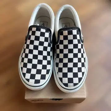 VANS SLIP ON V98CLA BLACK/WHT/CHK
