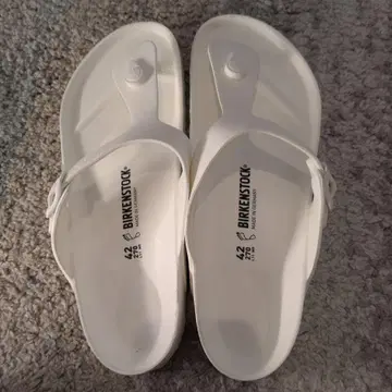 BIRKENSTOCK 화이트 샌들 42