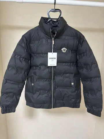 UABONI 다운 자켓