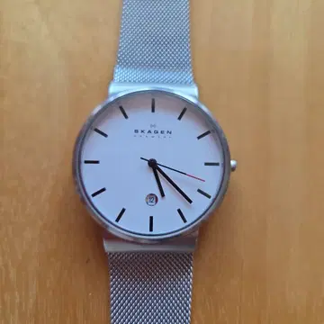 SKAGEN 실버 메쉬 손목시계 SKW6052
