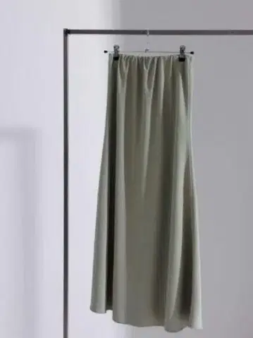 Techichi 테치치 마츠이 아이리 착용 피브릴 롱 내로우 스커트 카키
