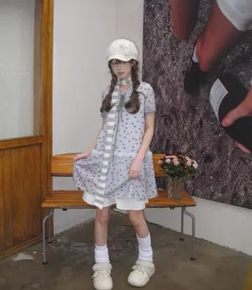 별 패턴 후드 반팔 원피스