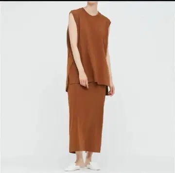 UNIQLO 에어리즘 마메쿠로구치 세트 상의 M 2. 슬릿 스커트 S