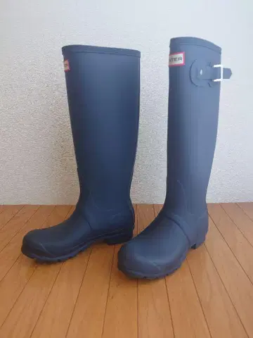 HUNTER 장화 네이비 버클