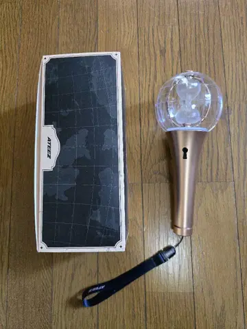 ATEEZ 응원봉 Vev.2 오리지널 박스 포함