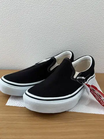 VANS 블랙 슬립온 스니커즈