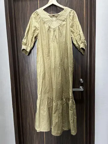 베이지 코튼 티어드 롱 원피스 반팔