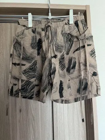 Sasquatchfabrix. 사스콰치패브릭스 숏팬츠 L