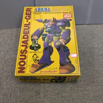 [당시 물품] 마크로스 누자델 거 1/144 스케일 프라모델