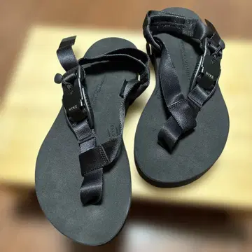 HYKE 블랙 샌들 24.0~24.5cm