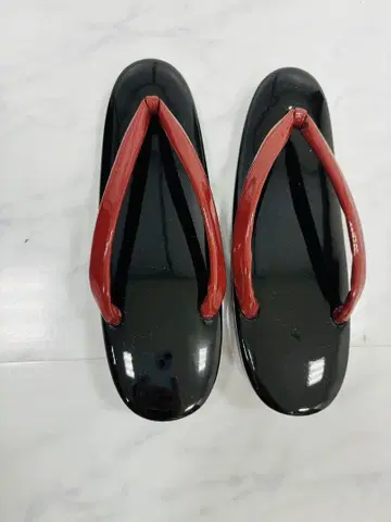 [ 새상품급 ] 젠야 조리 블랙 x 빨간색 코 고급