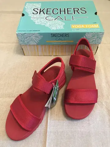 SKECHERS YOGA FOAM 스케쳐스 빨간색 24cm
