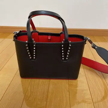 Christian Louboutin 스터드 토트백